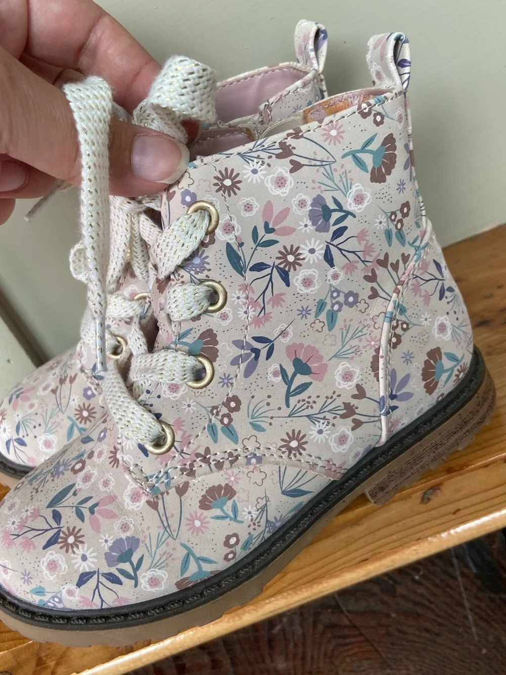 Cat & Jack 9T Floral Boots